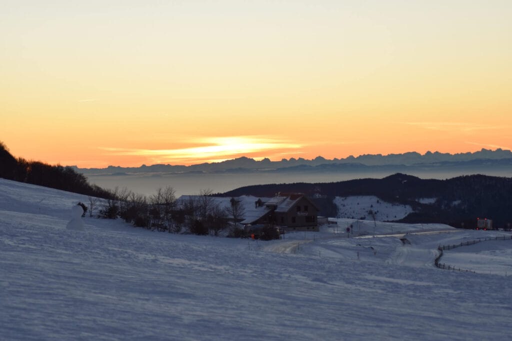 Route menant au Ballon d’Alsace avec de la neige
